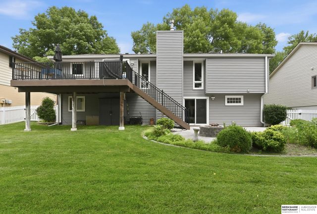 15409 Summerwood Drive, Omaha, NE 68137