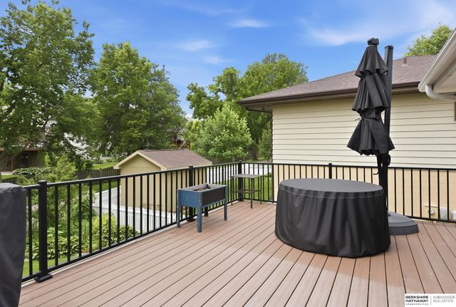 15409 Summerwood Drive, Omaha, NE 68137