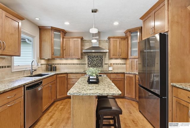 15409 Summerwood Drive, Omaha, NE 68137