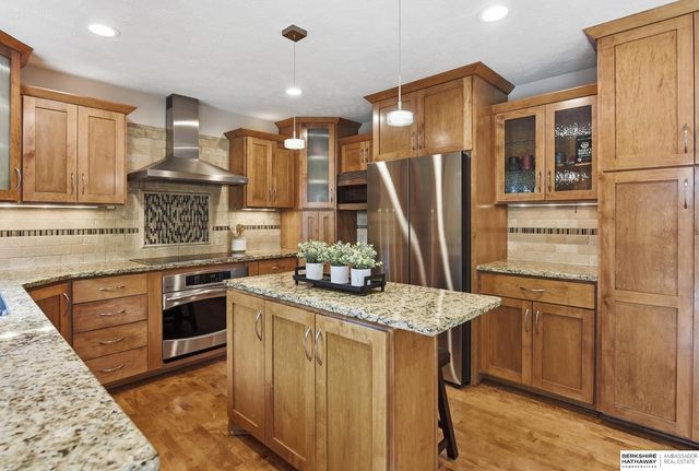 15409 Summerwood Drive, Omaha, NE 68137