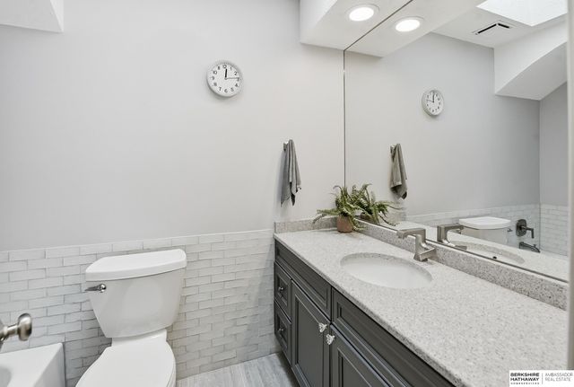 15409 Summerwood Drive, Omaha, NE 68137