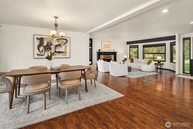 22223 NE 82nd Place, Redmond, WA 98053