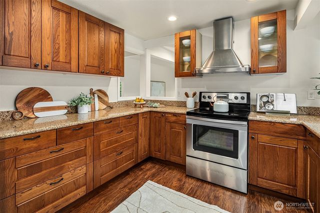 22223 NE 82nd Place, Redmond, WA 98053