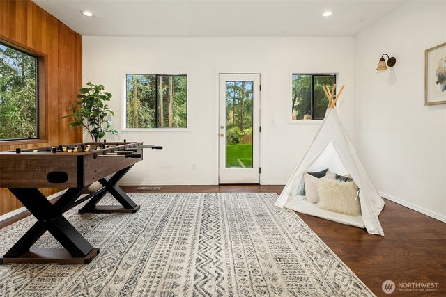 22223 NE 82nd Place, Redmond, WA 98053