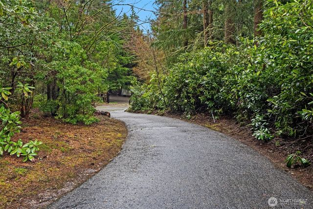 22223 NE 82nd Place, Redmond, WA 98053