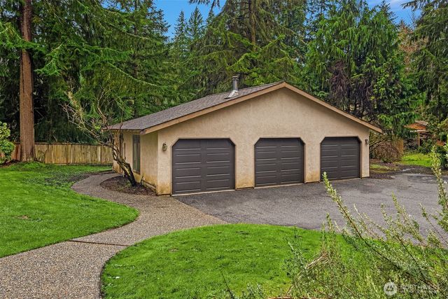 22223 NE 82nd Place, Redmond, WA 98053