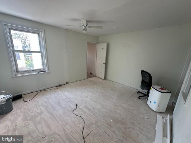 2606 CEDAR ST, Philadelphia, PA 19125