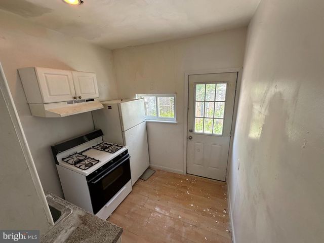 2606 CEDAR ST, Philadelphia, PA 19125
