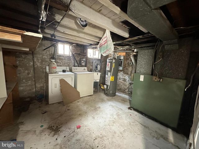 2606 CEDAR ST, Philadelphia, PA 19125