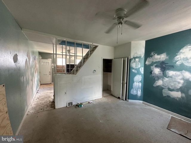 2606 CEDAR ST, Philadelphia, PA 19125