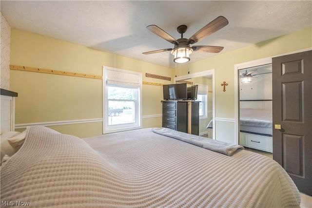 1156 Sunset Road, Mayfield Heights, OH 44124