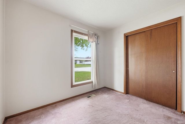 7311 Tangerine Lane, Fort Wayne, IN 46825