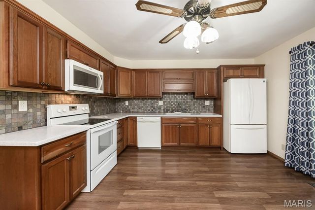 306 Northoak Drive, Collinsville, IL 62234