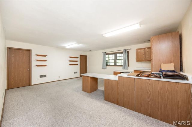 306 Northoak Drive, Collinsville, IL 62234