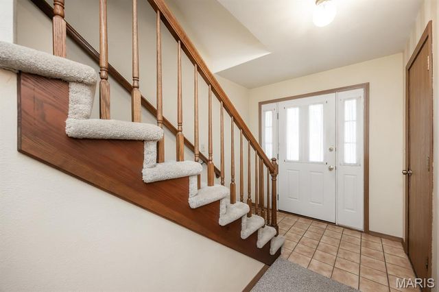 306 Northoak Drive, Collinsville, IL 62234