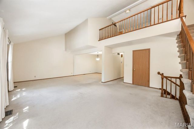 306 Northoak Drive, Collinsville, IL 62234