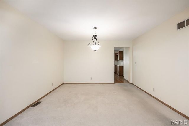 306 Northoak Drive, Collinsville, IL 62234