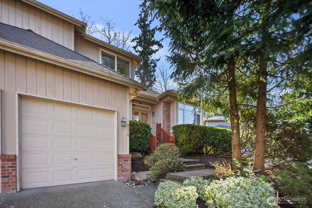 8218 126th Place SE, Newcastle, WA 98056