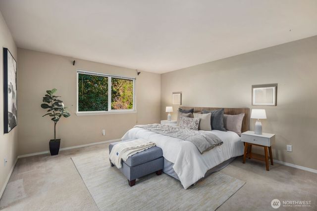 8218 126th Place SE, Newcastle, WA 98056