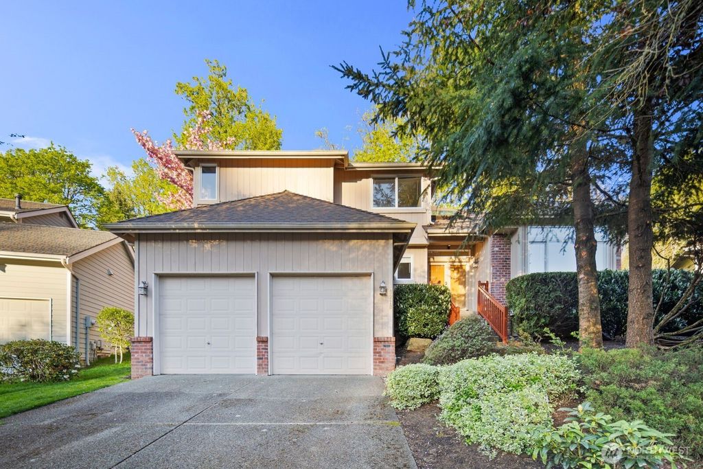 8218 126th Place SE, Newcastle, WA 98056