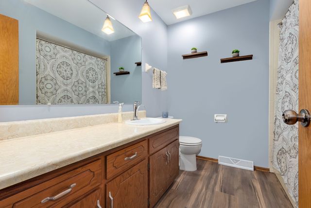 7324 W 152ND Street 73, Orland Park, IL 60462