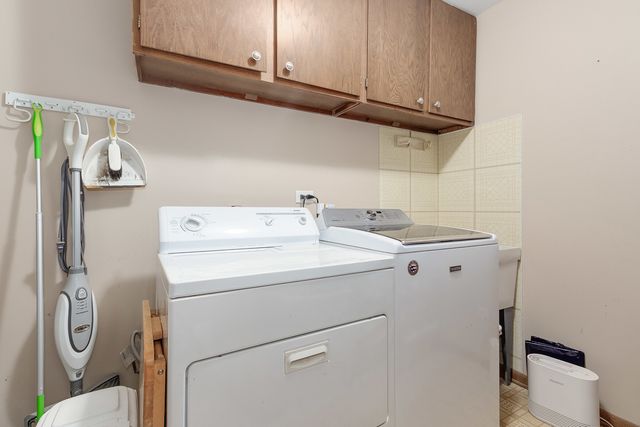 7324 W 152ND Street 73, Orland Park, IL 60462
