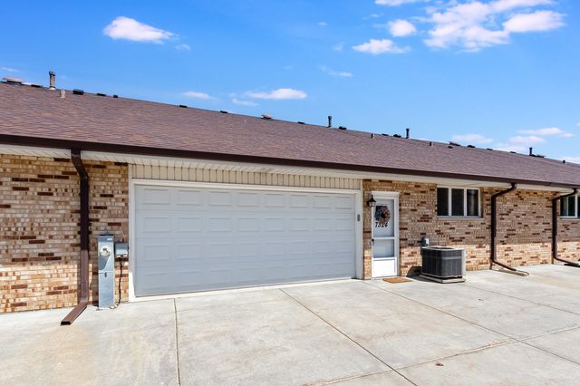 7324 W 152ND Street 73, Orland Park, IL 60462