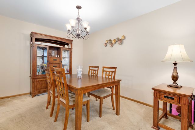 7324 W 152ND Street 73, Orland Park, IL 60462