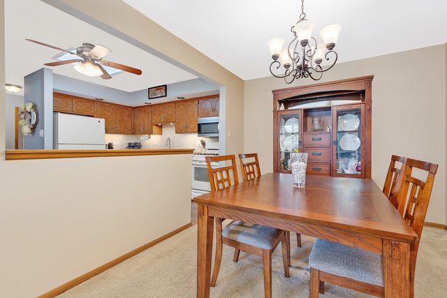 7324 W 152ND Street 73, Orland Park, IL 60462