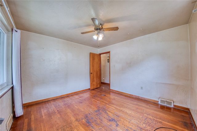793 Becks Run Rd, Baldwin Boro, PA 15210