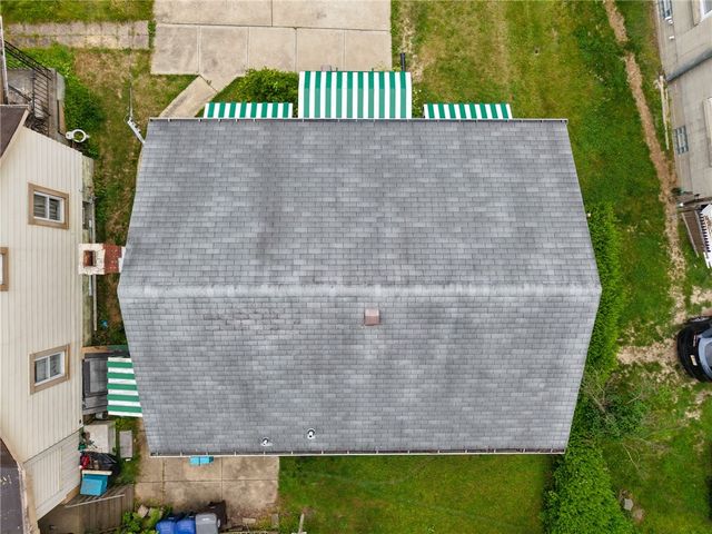 793 Becks Run Rd, Baldwin Boro, PA 15210