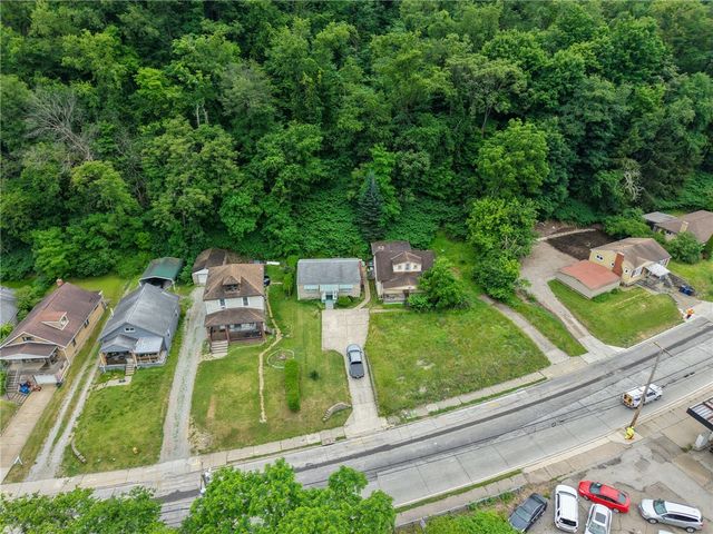 793 Becks Run Rd, Baldwin Boro, PA 15210