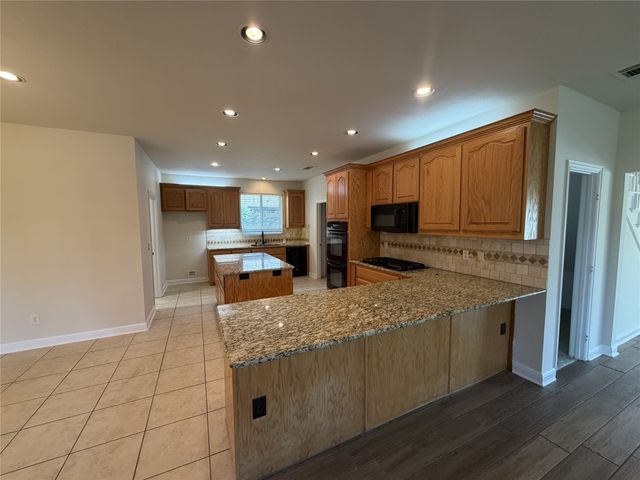 1001 Meadow Creek Drive, Allen, TX 75002