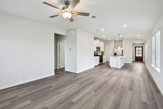 16687 Sterling Cliff Street, Conroe, TX 77302