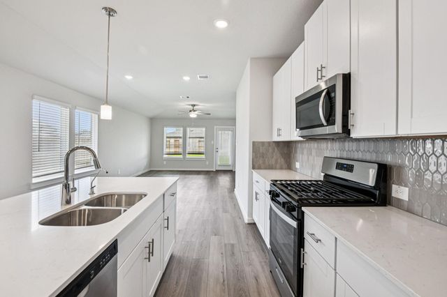 16687 Sterling Cliff Street, Conroe, TX 77302