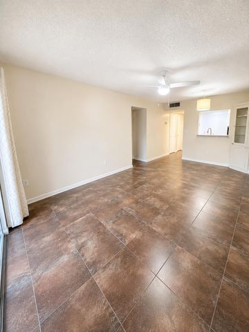 4147 NW 90TH Avenue 206, Coral Springs, FL 33065