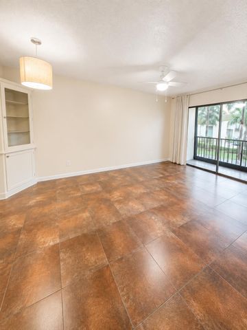 4147 NW 90TH Avenue 206, Coral Springs, FL 33065