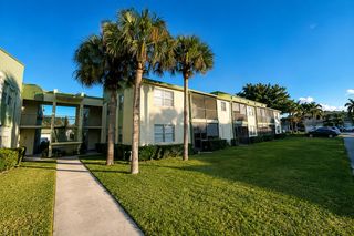 4147 NW 90TH Avenue 206, Coral Springs, FL 33065