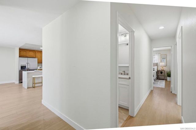 8595 Flanders Dr, San Diego, CA 92126