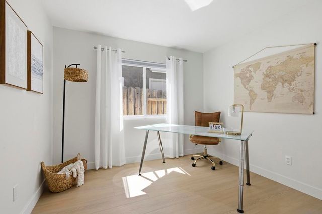 8595 Flanders Dr, San Diego, CA 92126