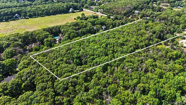 131 Old Country Road, Speonk, NY 11972