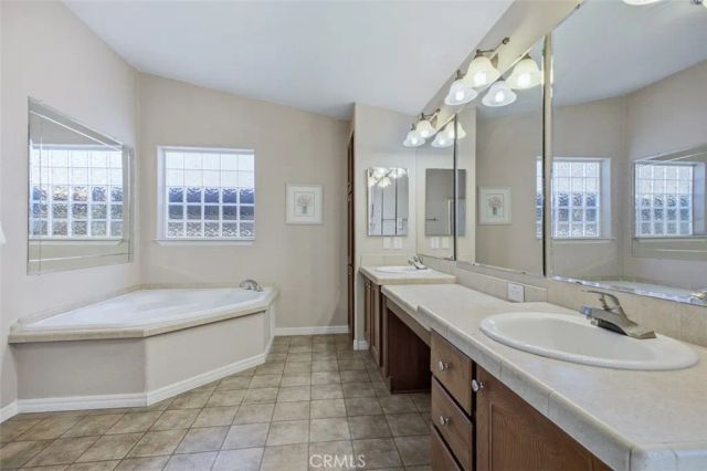 23777 Mulholland 61, Calabasas, CA 91302