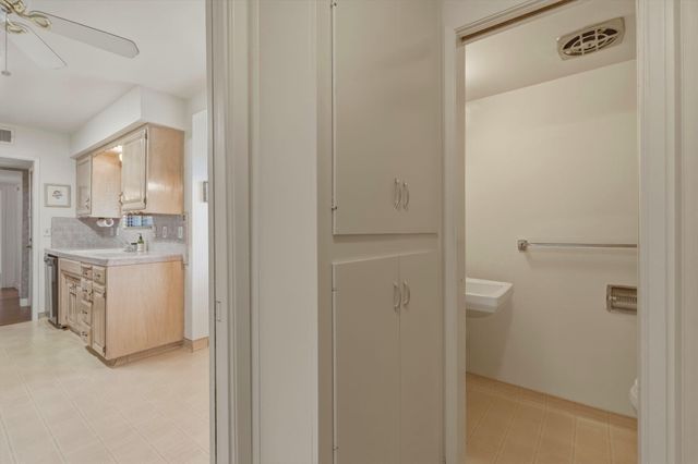 851 N Cottage Street, Porterville, CA 93257