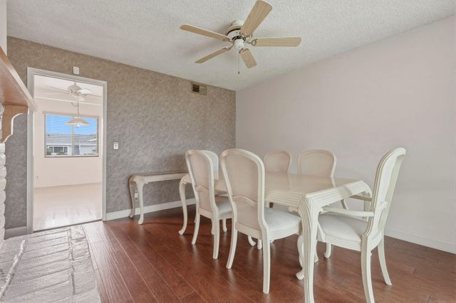 851 N Cottage Street, Porterville, CA 93257