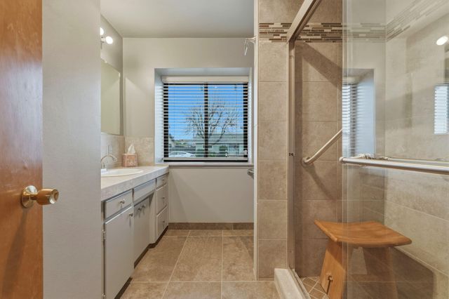 851 N Cottage Street, Porterville, CA 93257