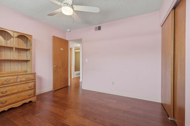 851 N Cottage Street, Porterville, CA 93257