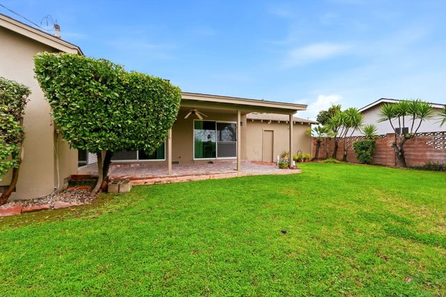 851 N Cottage Street, Porterville, CA 93257