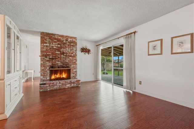 851 N Cottage Street, Porterville, CA 93257