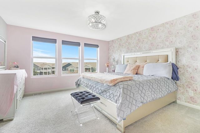 9541 4th Street N, Lake Elmo, MN 55042