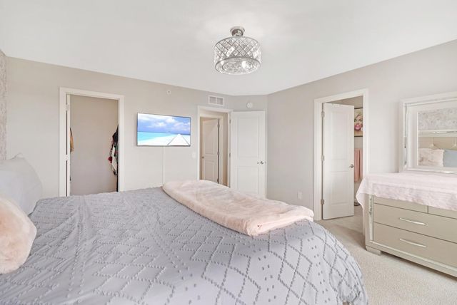 9541 4th Street N, Lake Elmo, MN 55042